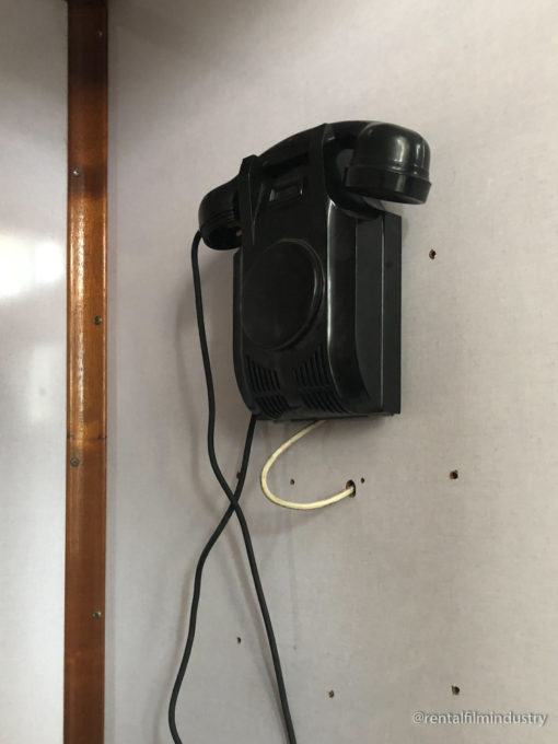 Cabina Telefonica in legno anni '70 dall'interno