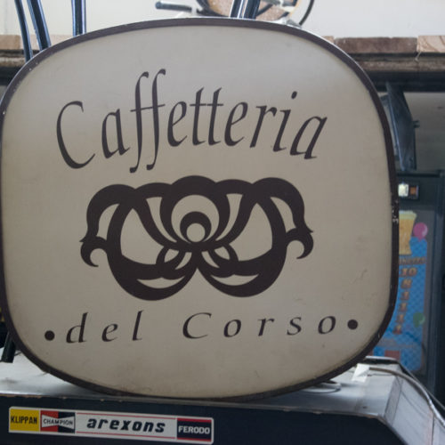 Noleggio insegna caffetteria