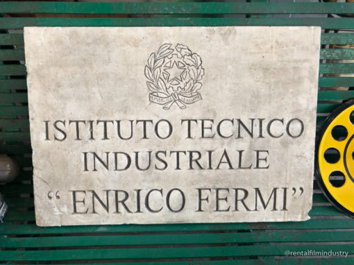 Insegna Istituto Tecnico Enrico Fermi