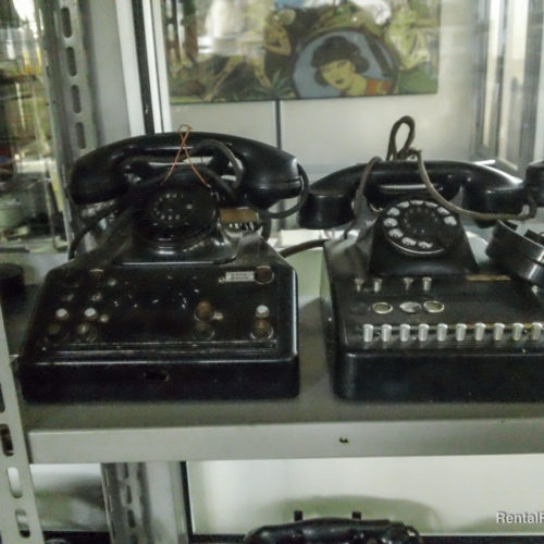 Telefoni vari neri vintage