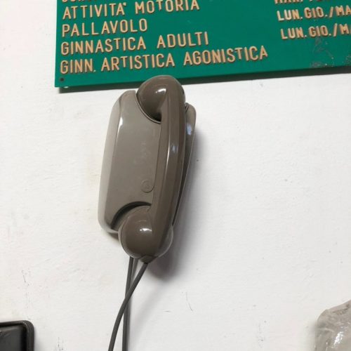 Telefono grigio da parete anni '70