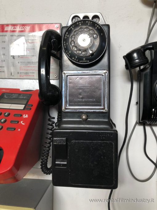 Telefono pubblico americano nero anni '50