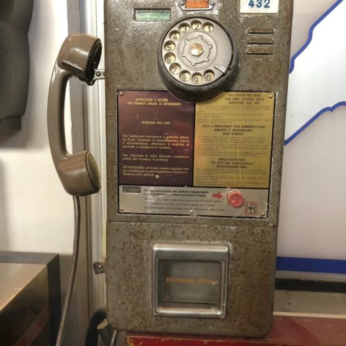 Telefono pubblico anni '60